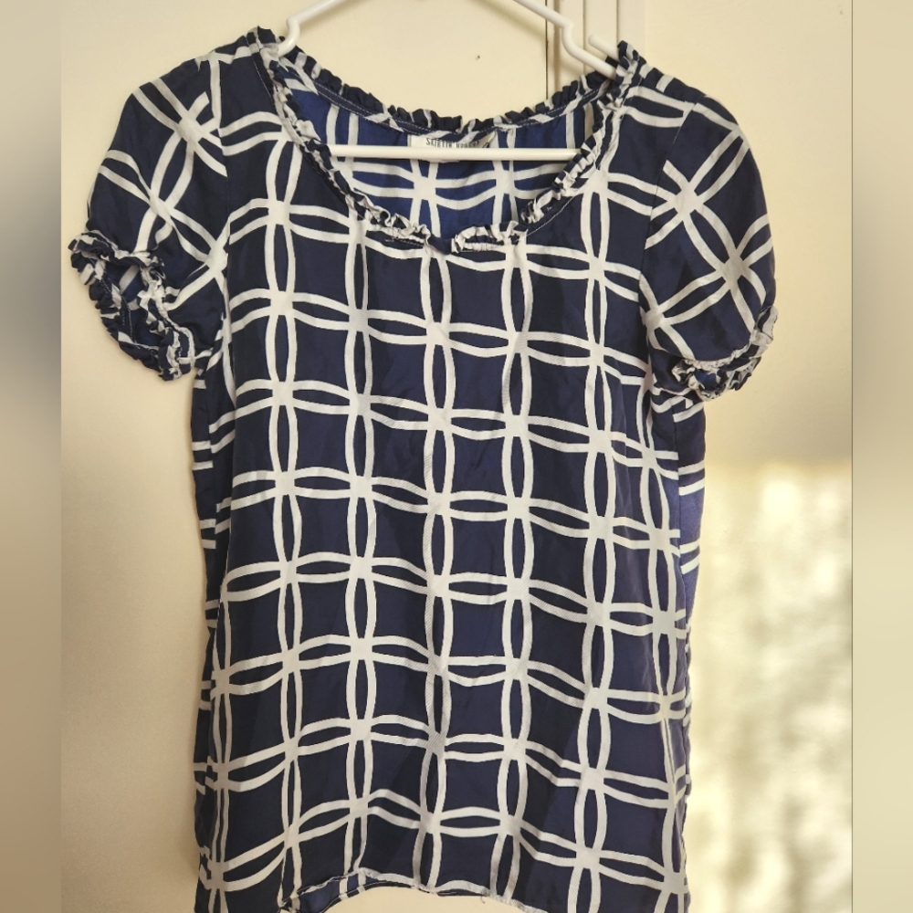 Skirtin around silk navy blue blouse